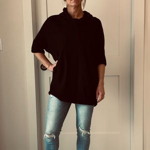 Papillon Short Sleeve Tunic Cowl neck Sweater with Pockets